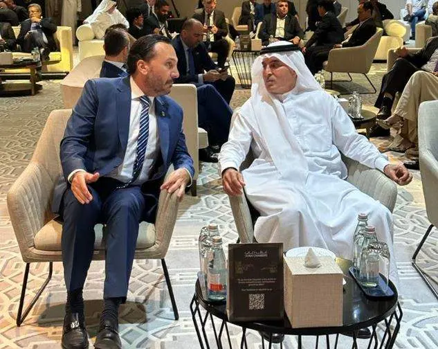 El representante diplomático venezolano durante el evento en Dubai. (Cedida)