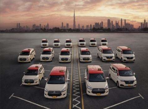 Una imagen de taxis en Dubai. (WAM)