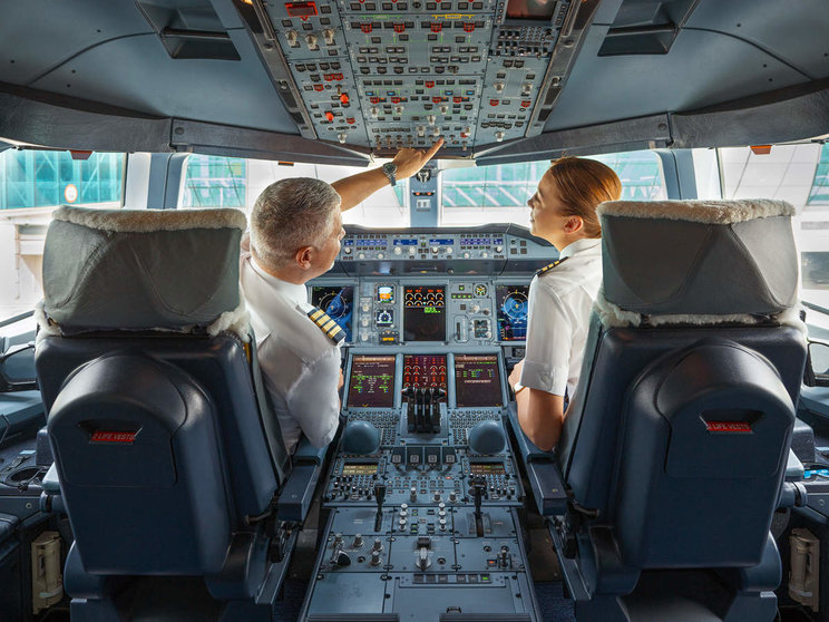 Una imagen de pilotos de la aerolínea de Dubai. (Emirates)