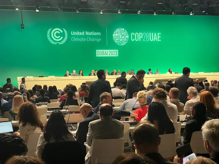 Perspectiva de la sesión inaugural de la Cop28 en Dubai. (EL CORREO)