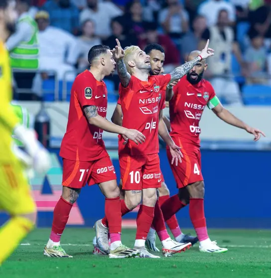 El argentino Cartabia celebra uno de los goles. (WAM)