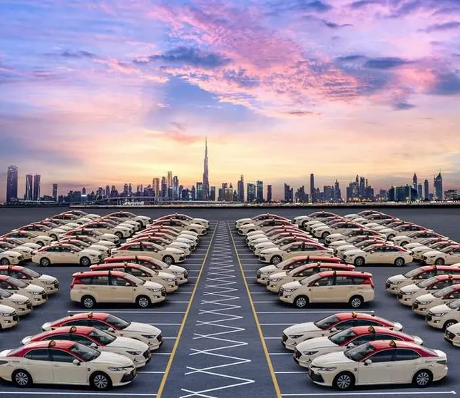 Una imagen de taxis en Dubai. (WAM)