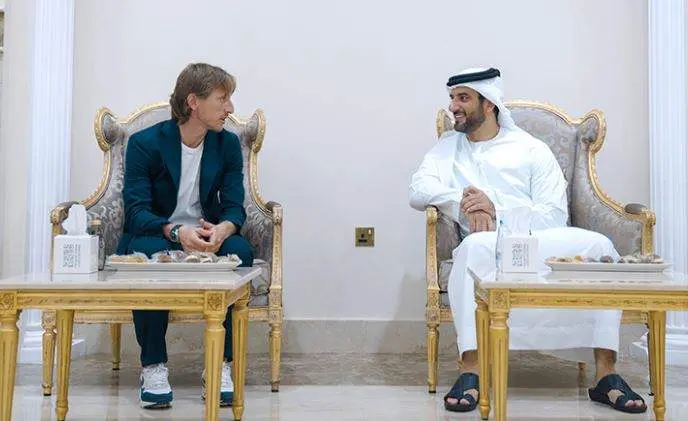 El centrocampista del Real Madrid durante su intervención en el Majilis de Sharjah.