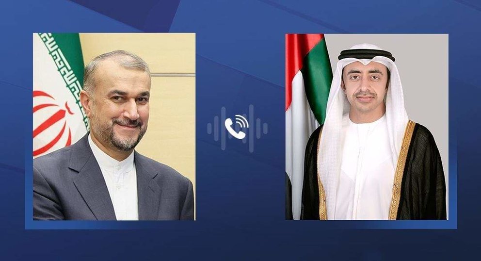 Los ministros de Exteriores de Irán -izquierda- y Emiratos Árabes. (WAM)