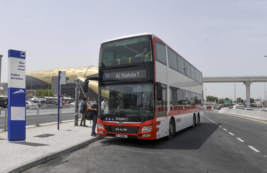 Un autobús del servicio público de la RTA en Dubai. (WAM)