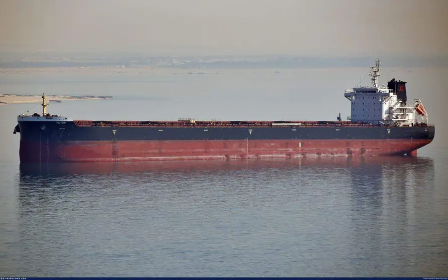 Una imagen del granelero hundido en el Mar Rojo. (X)