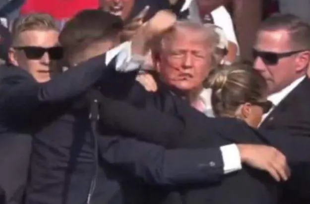 Trump sufrió un atentado este sábado. (X)