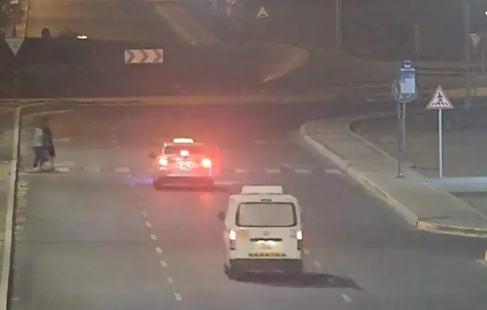 Una captura de pantalla del vídeo difundido por la Policía de Abu Dhabi en Instagram.