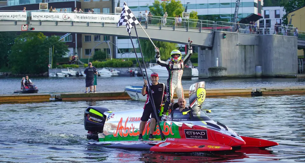 Rashed Al Qemzi del equipo Abu Dhabi Powerboat. (WAM)