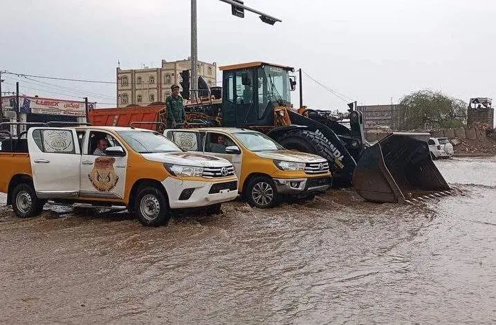 Una imagen de X de carretera inundada por las lluvias en Yemen