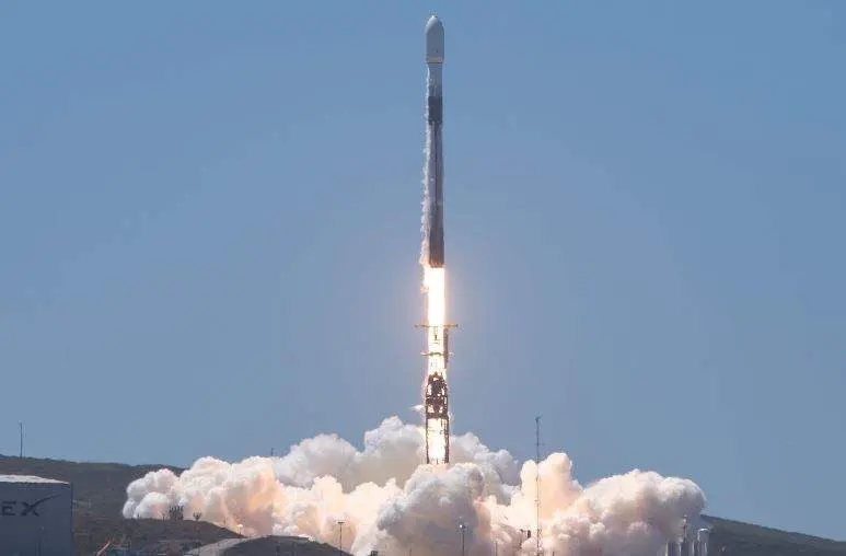 Un momento del lanzamiento del cohete, (SpaceX)