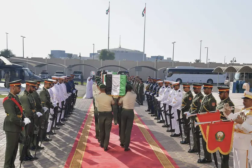 Un momento del funeral por los militares fallecidos. (WAM)