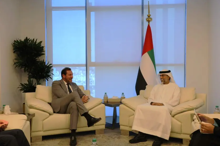 El ministro de Transportes español y el ministro de Energía de EAU en Abu Dhabi. (X)