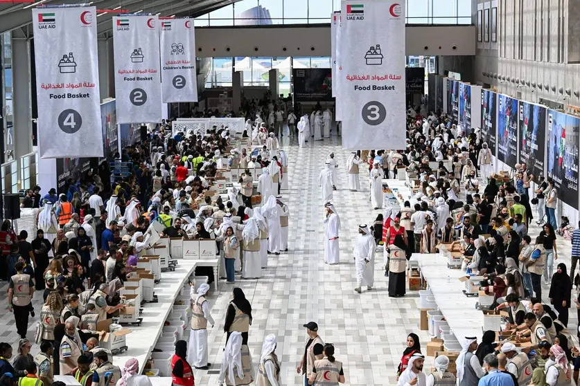 Un momento de la campaña ayuda a Líbano en Abu Dhabi. (WAM)