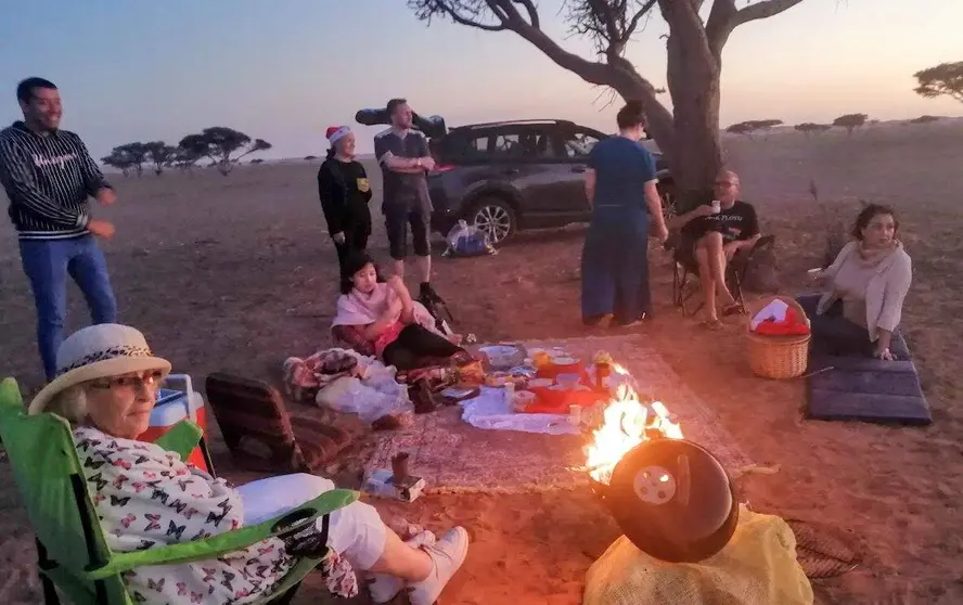 Una tarde de acampada en Ras Al Khaimah. (EL CORREO)