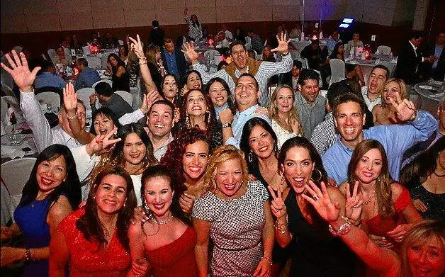 Una fiesta latina en Abu Dhabi. (EL CORREO)