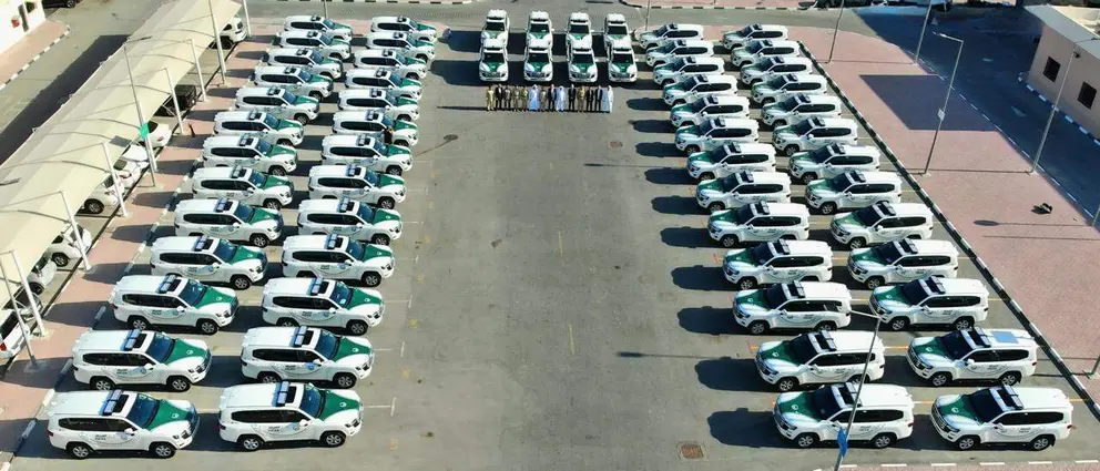 La flota de Land Cruiser de la Policía de Dubai. (X)