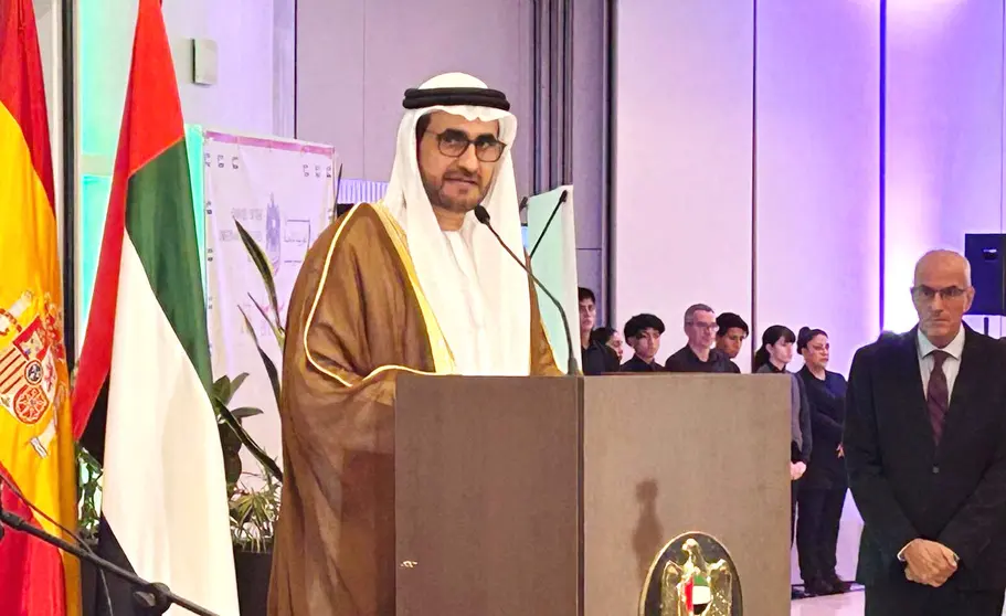 El embajador emiratí en España, Omar Obaid Alshamsi, durante un intervención. (EL CORREO)