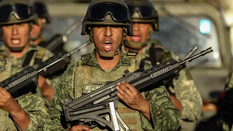 Una imagen de X de soldados mexicanos.