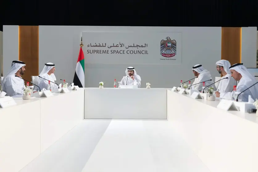 El jeque Hamdan durante la reunión del Consejo Supremo del Espacio. (WAM)