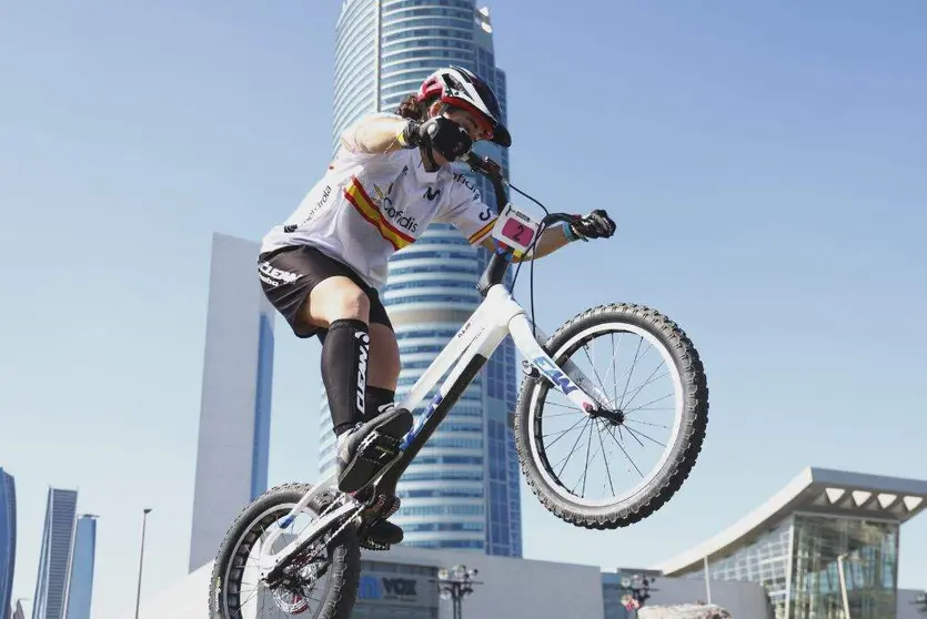 Un momento de la actuación de Riera en Abu Dhabi. (X)