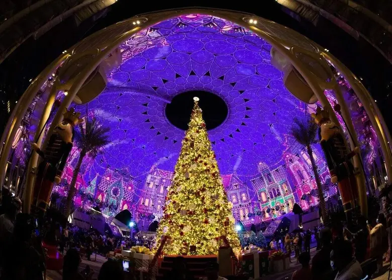 Árbol de Navidad en Expo City Dubai. (X)