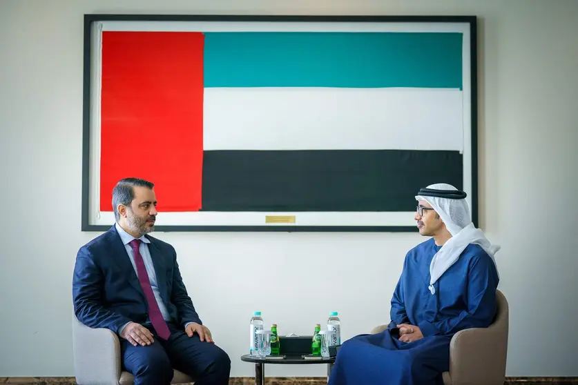 los ministros de Exteriores de EAU y Siria en Abu Dhabi. (WAM)
