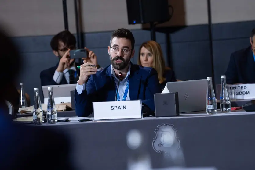 El secretario de Estado de Energía español durante su participación en la asamblea anual de IRENA en Abu Dhabi. (X)