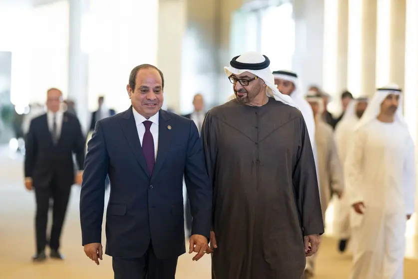 Los presidentes de EAU y Egipto en Abu Dhabi. (WAM)