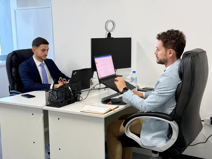 Equipo de WellTax en Dubai. (EL CORREO)