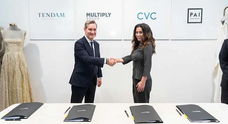 Jaume Miquel, presidente de Tendam, junto a Samia Bouazza, CEO de Multiply. (Fuente externa)