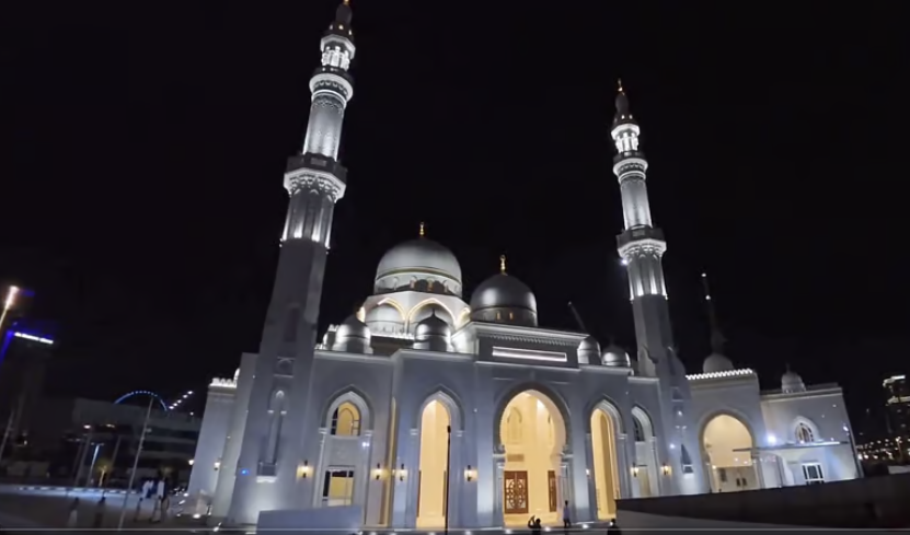 Nueva mezquita en Dubai Marina. (X)