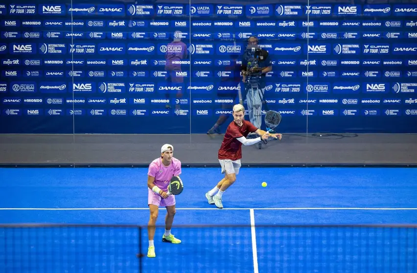 Partido de pádel en Dubai. (WAM)