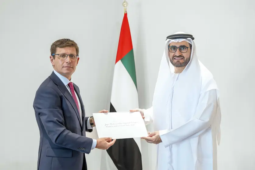 El embajador de España en EAU presenta credenciales en Abu Dhabi. (WAM)