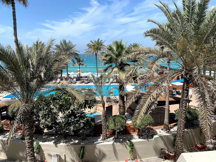 Una playa en Sharjah. (EL CORREO)