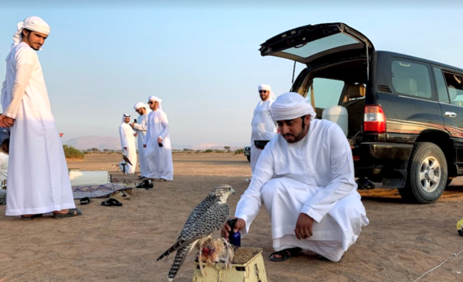 Un grupo de emiratíes. (EL CORREO)