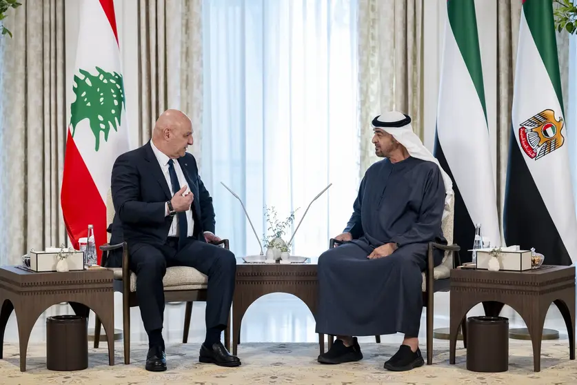 Los presidentes de EAU y Líbano esta semana en Abu Dhabi. (WAM)