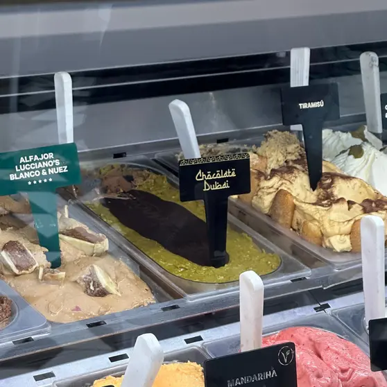 El helado de chocolate Dubai combina chocolate de alta calidad con sabores tradicionales de Oriente Medio. (X)