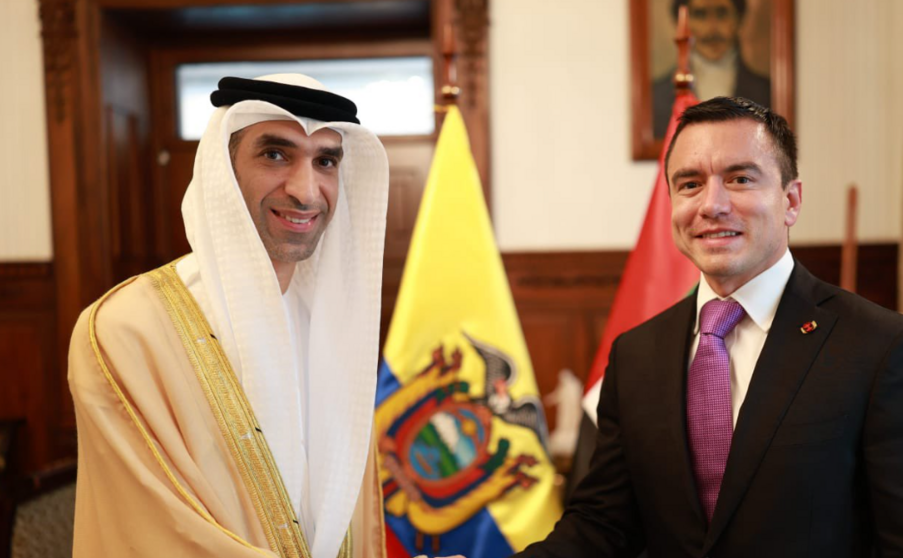 El ministro emiratí junto al presidente ecuatoriano. (X)
