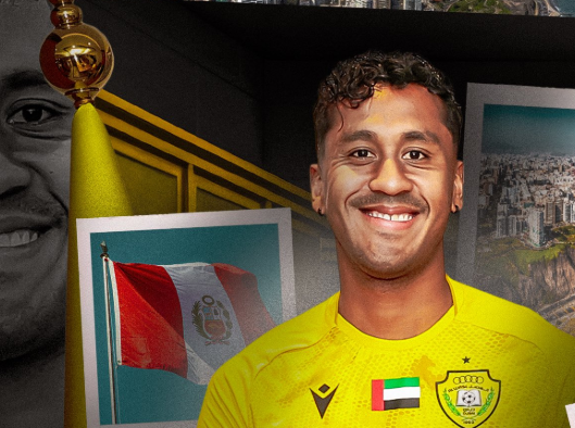 El futbolista peruano con la camiseta del club de Dubai. (X)