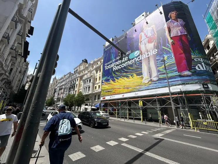 Abu Dhabi lleva a cabo en plena Gran Vía de Madrid una espectacular promoción turística 