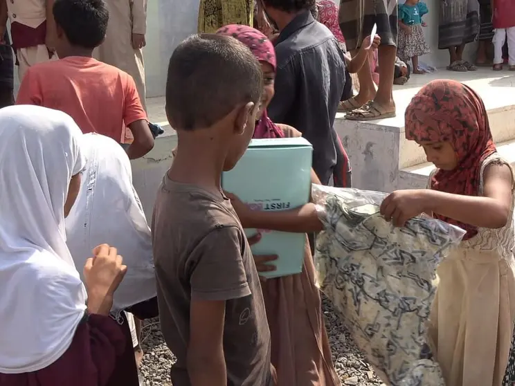 Los niños de Yemen con la ropa de Eid. (WAM)
