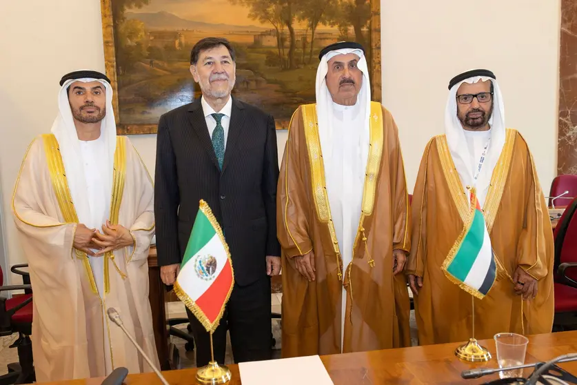 Un momento del encuentro en Roma de autoridades emiratíes y Gerardo Fernández. (WAM)