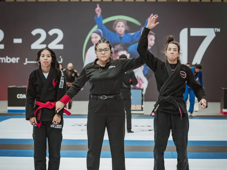 Luchadoras tras una pelea. (WAM)