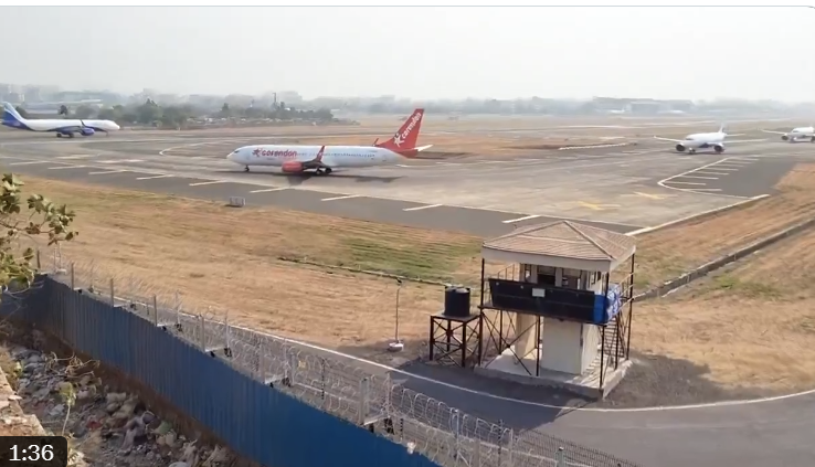 Aeropuerto de Bombay. (X)
