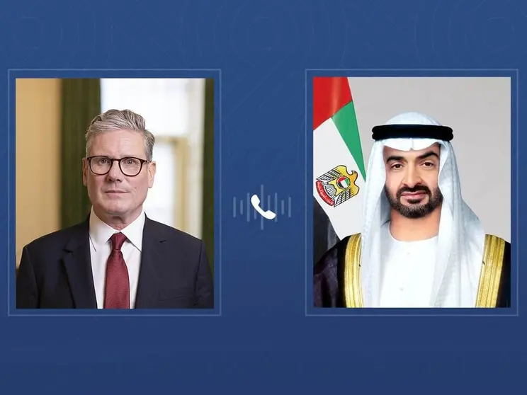 El presidente de Emiratos Árabes Unidos, Mohamed bin Zayed, ha expresado su agradecimiento, a través de una llamada telefónica,  al primer ministro británico, Keir Starmer, por el anuncio del reconocimiento del Estado de Palestina, previsto para septiembre. (WAM)