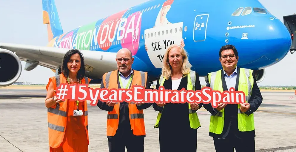 Las operaciones de Emirates se enmarcan en una relación económica creciente entre España y los Emiratos Árabes Unidos. (X)