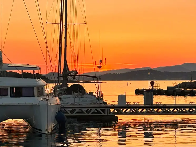 Isla de Porquerolles en el sur de Francia, una de las zonas más afectadas por la ola de calor en Europa. (R. Pérez)