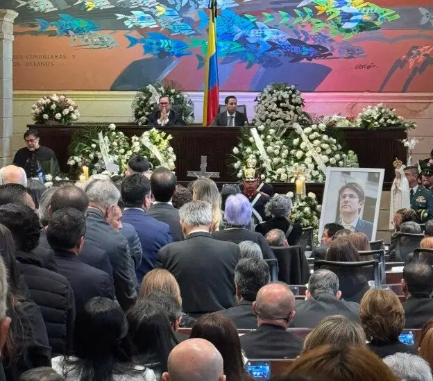 Despedida a Miguel Uribe Turbay. (X)
