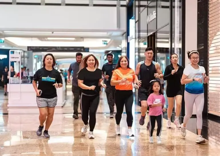 Mall of the Emirates de Dubai ha acogido Mallathon 2025, una innovadora iniciativa que convierte los centros comerciales en espacios dedicados a la salud y el deporte. (Fuente externa)